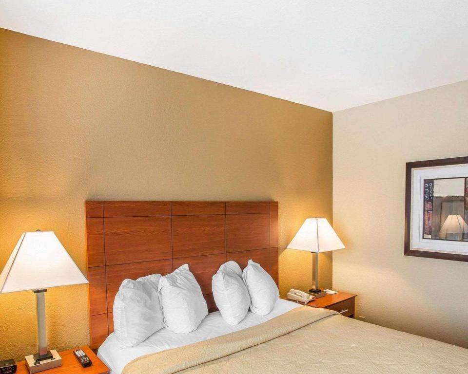 Quality Inn & Suites Mount Juliet Εξωτερικό φωτογραφία
