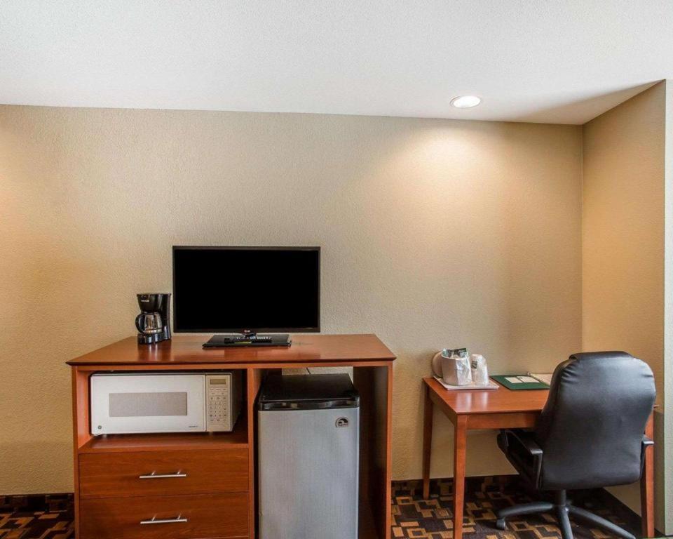 Quality Inn & Suites Mount Juliet Εξωτερικό φωτογραφία