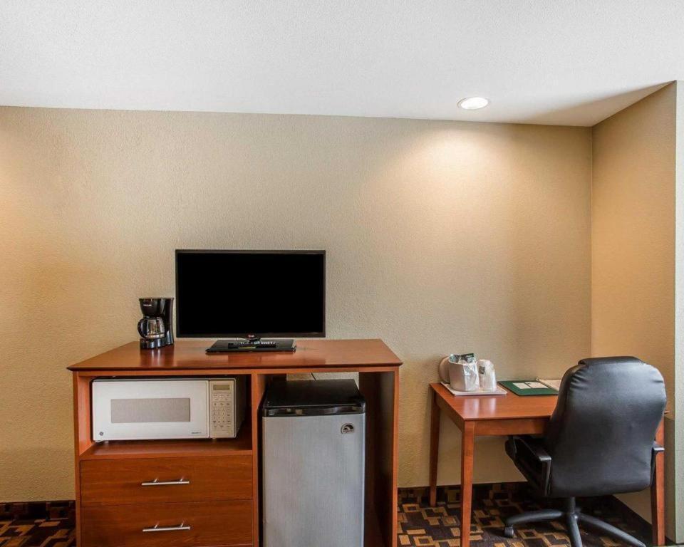 Quality Inn & Suites Mount Juliet Εξωτερικό φωτογραφία