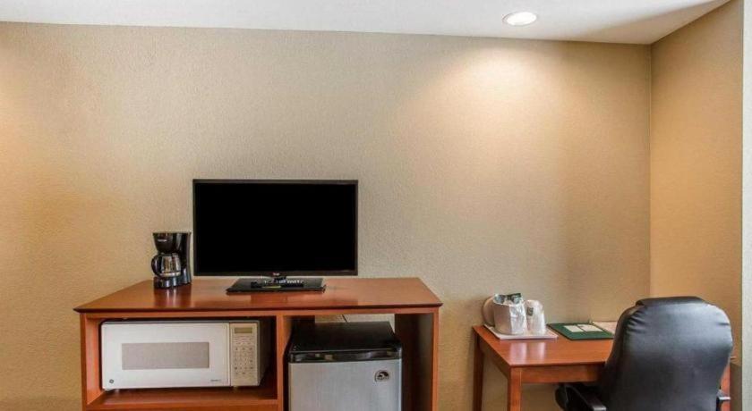 Quality Inn & Suites Mount Juliet Εξωτερικό φωτογραφία