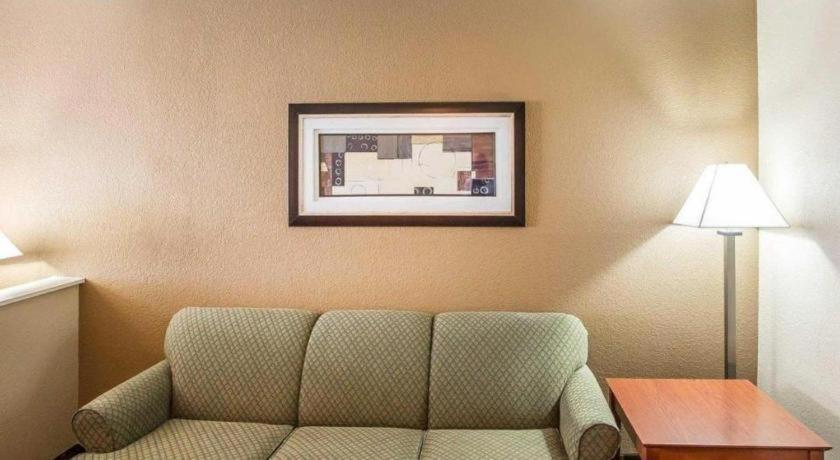 Quality Inn & Suites Mount Juliet Εξωτερικό φωτογραφία