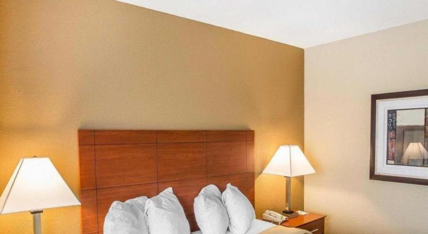 Quality Inn & Suites Mount Juliet Εξωτερικό φωτογραφία